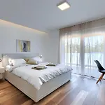 Dora By Interhome Pula