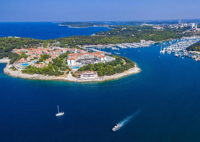 Dora By Interhome Pula