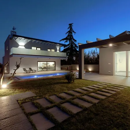 Dora By Interhome بيت للعطل