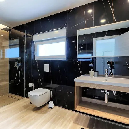 Semesterbostad Dora By Interhome