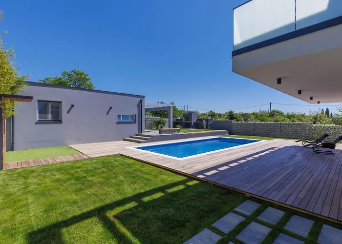 בית נופש Dora By Interhome